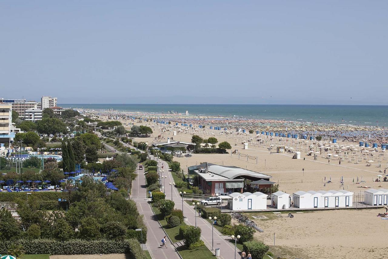 Reji - Appartamenti Bibione Exterior foto